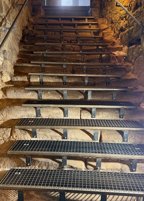 Sichere Kellerführung!